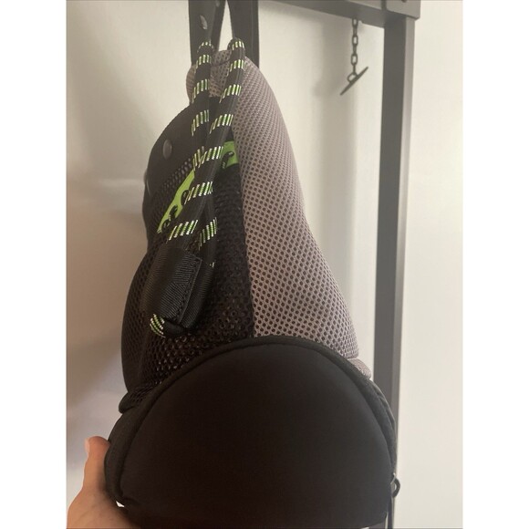 Go dash Dot Go Tote, Gym/Yoga, Green/Gray/Black Duffel Bag - Picture 4 of 8